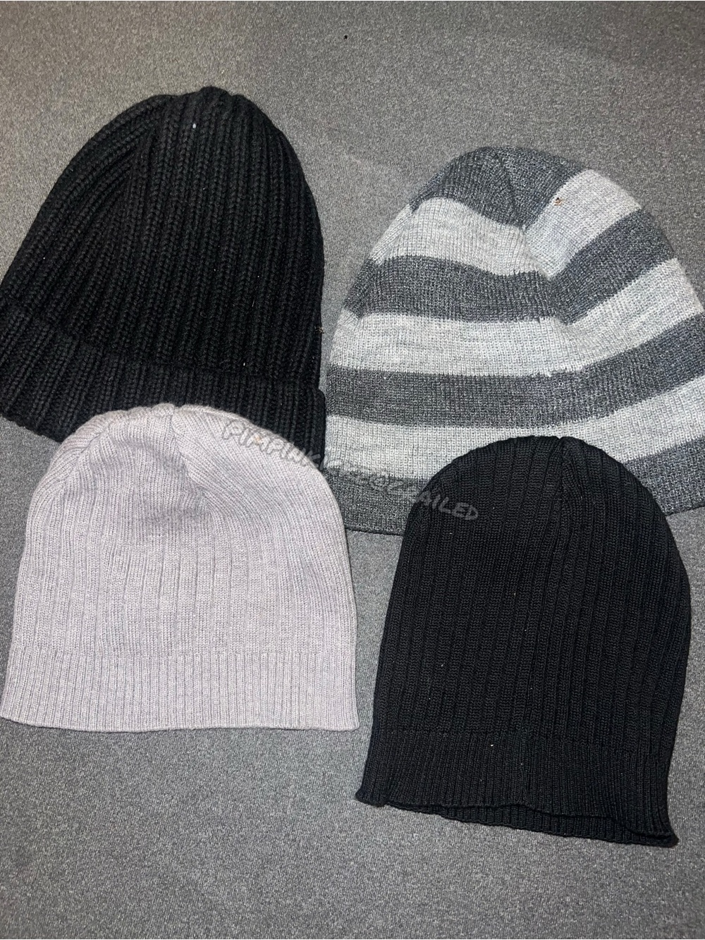 4 H&M unisex beanies
